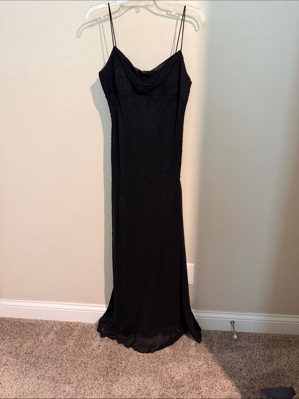Elegant Sequence Black Slip Evening Dress with Spaghetti Straps
